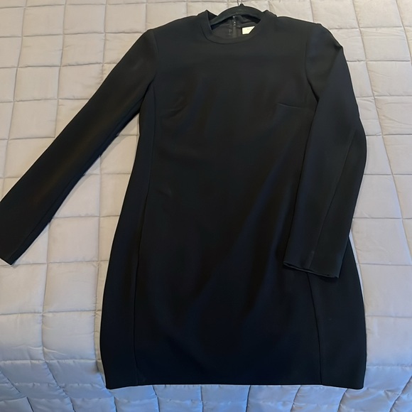 ARITZIA| Black Shift Dress - Picture 3 of 6